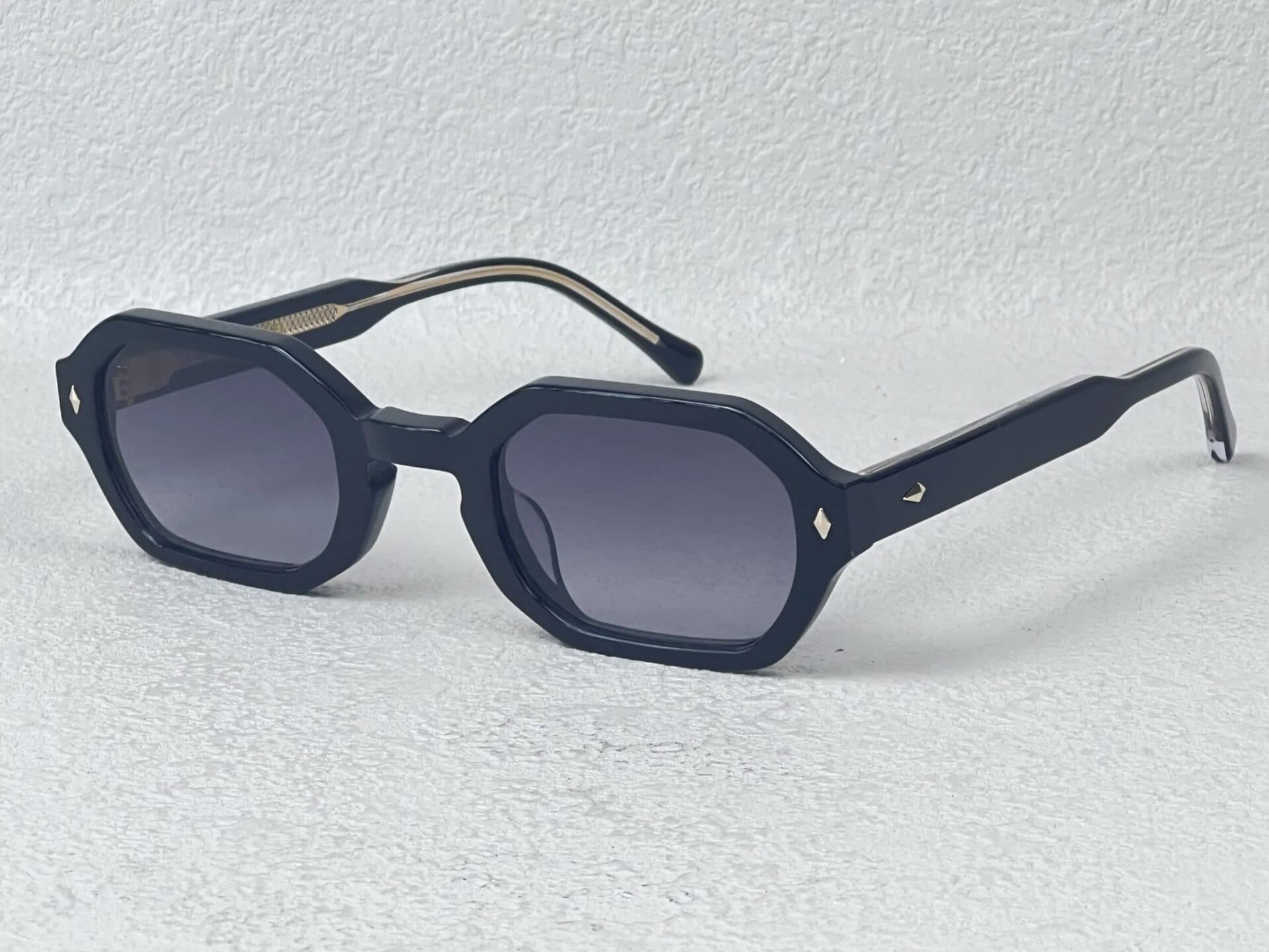 John Dalia Millia C100
