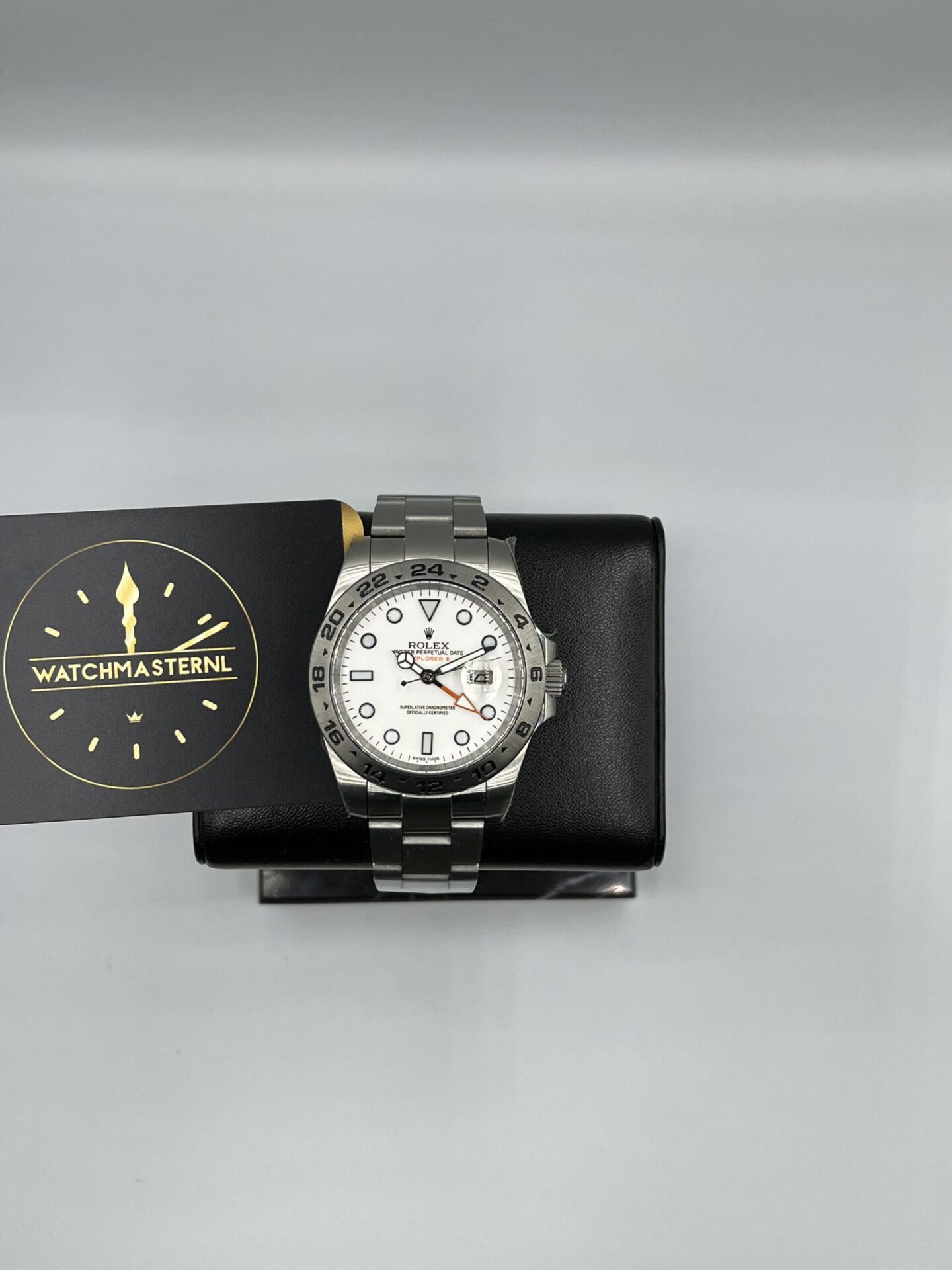 2D48F7B3-1583-4CFB-A5C8-3B7A1A68244A