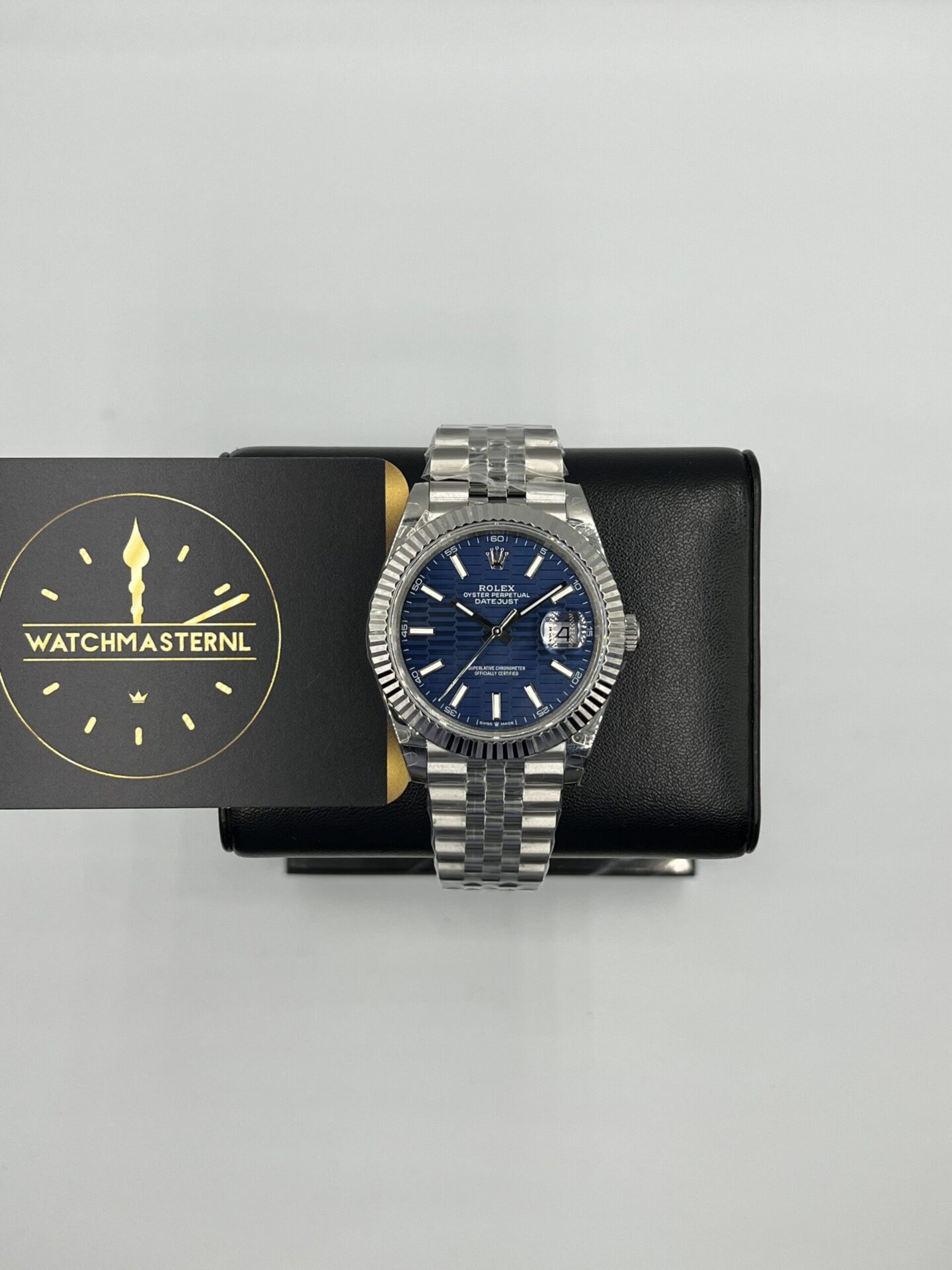 340B26F8-B3CA-4608-A5A2-30D64338EBA2