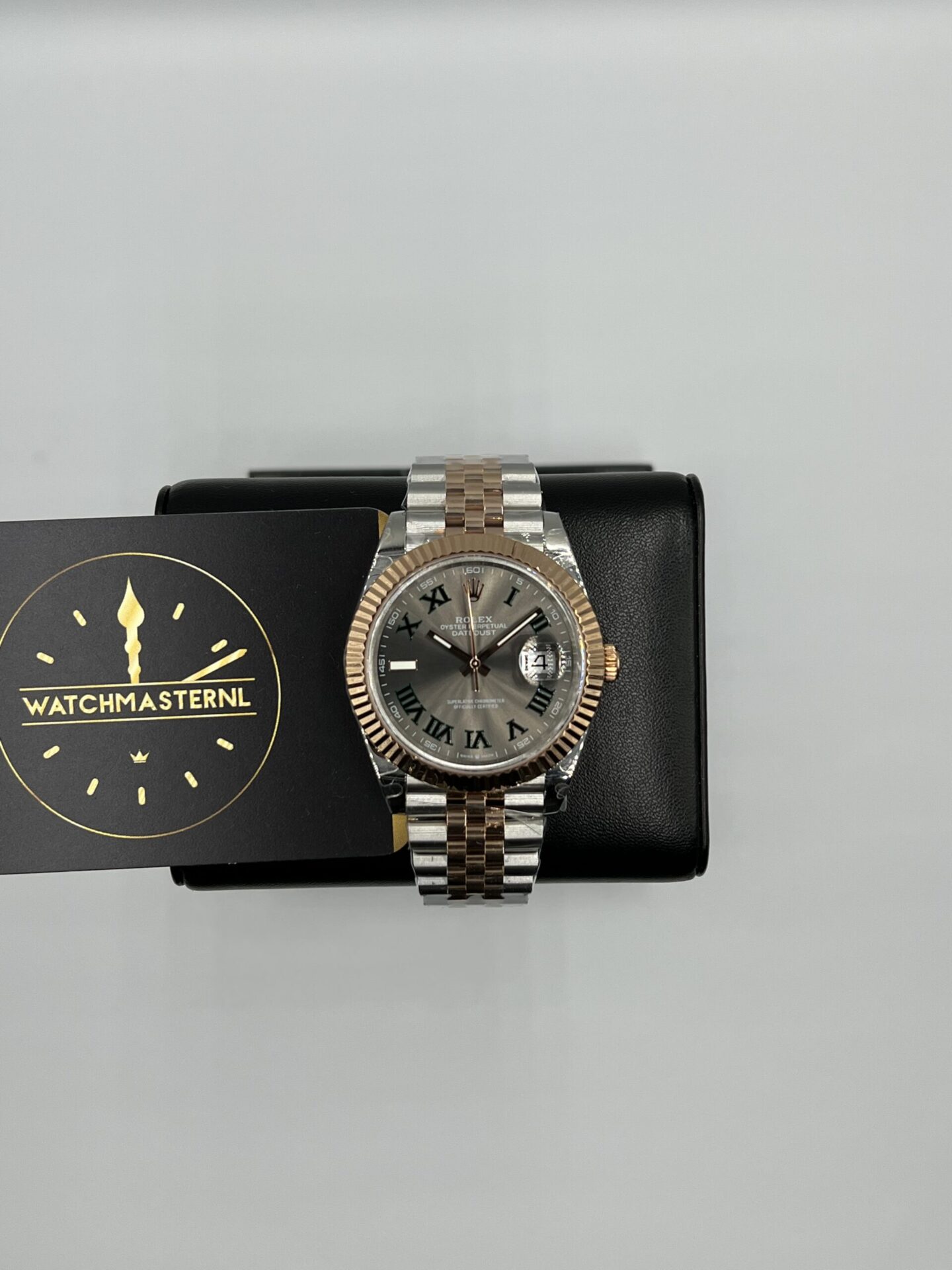 D0B0AB43-D5D4-41F6-92D7-3EF2790D41F1