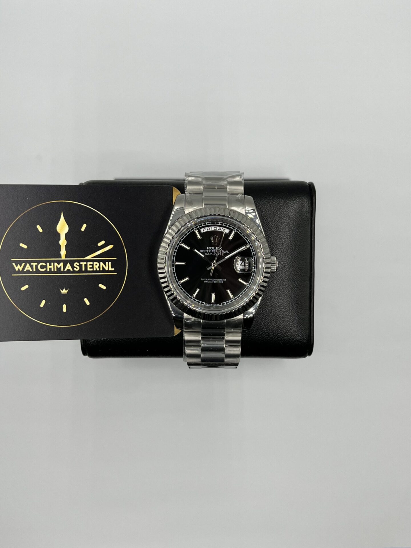 DEECC814-9E52-4E5F-BE80-B33119C9F8B8